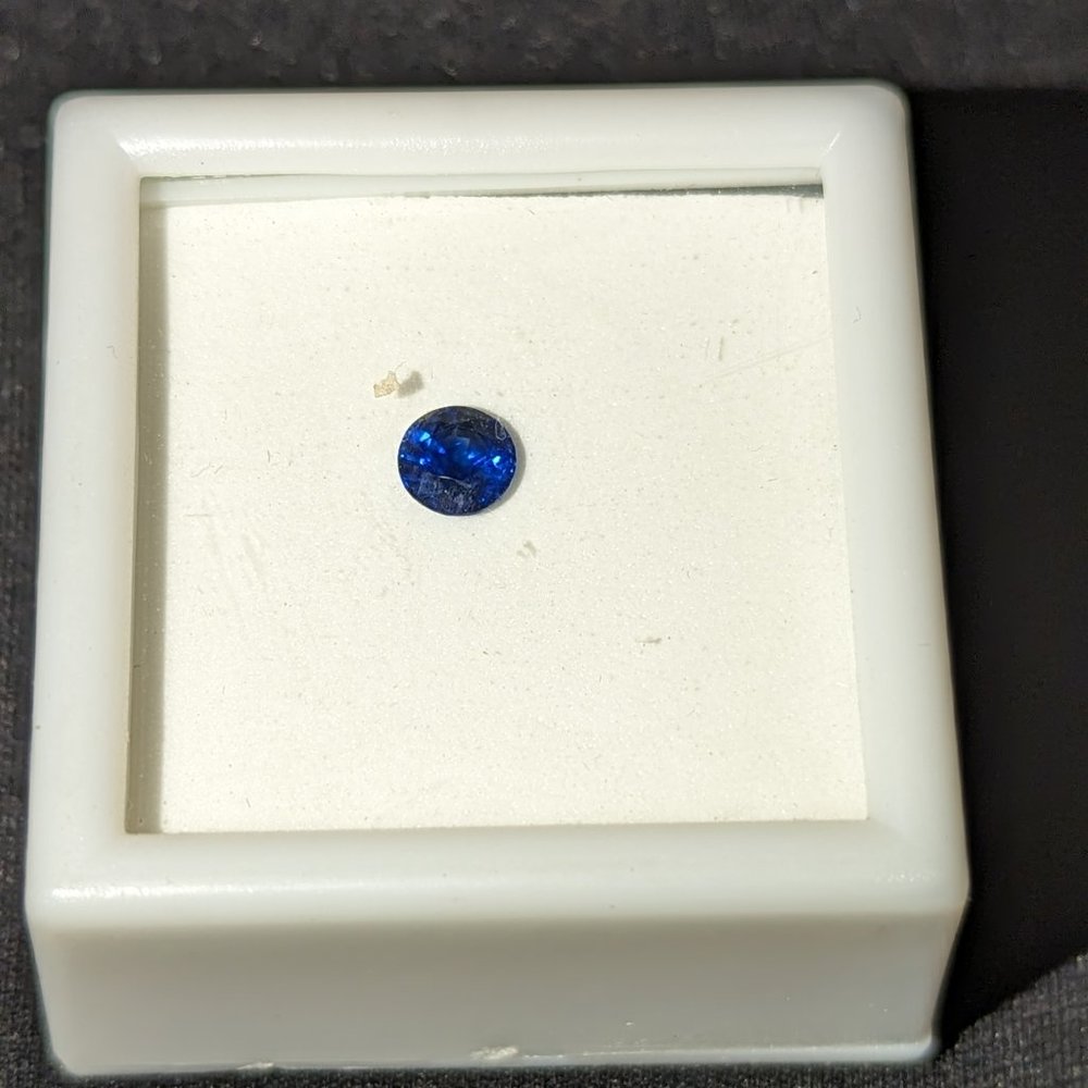 Small round Kyanite Gemstone loose 5mm High Quality